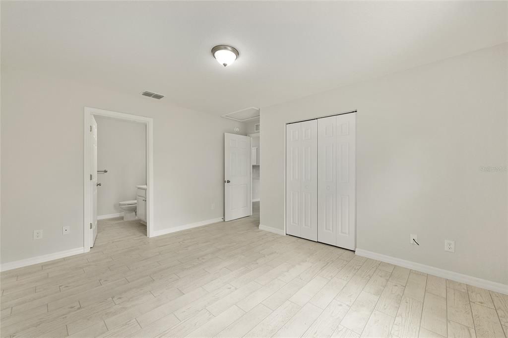 En Venta: $238,000 (3 camas, 2 baños, 1091 Pies cuadrados)