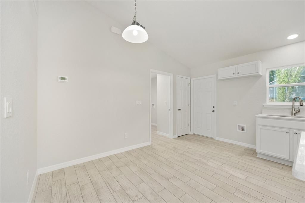 En Venta: $238,000 (3 camas, 2 baños, 1091 Pies cuadrados)