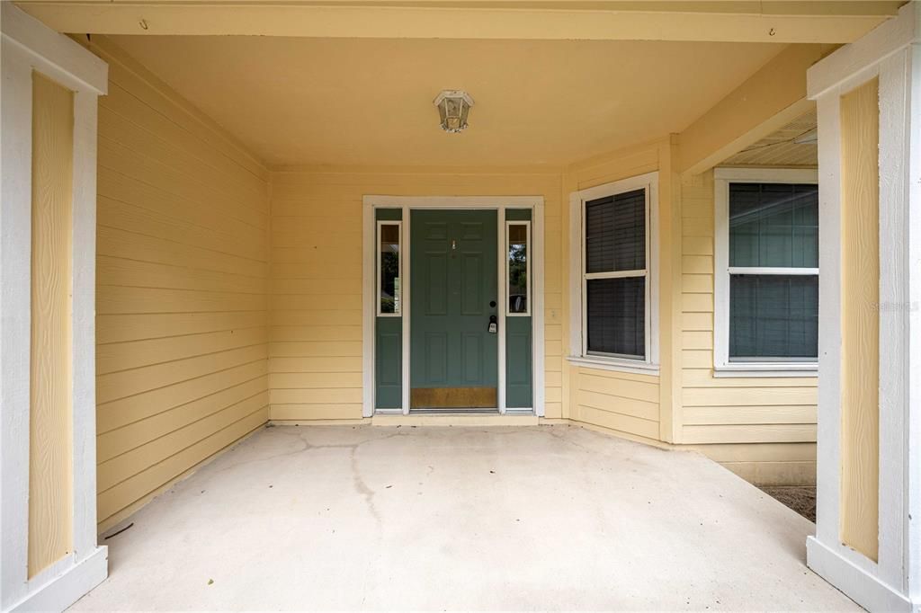 For Sale: $359,000 (4 beds, 2 baths, 1834 Square Feet)