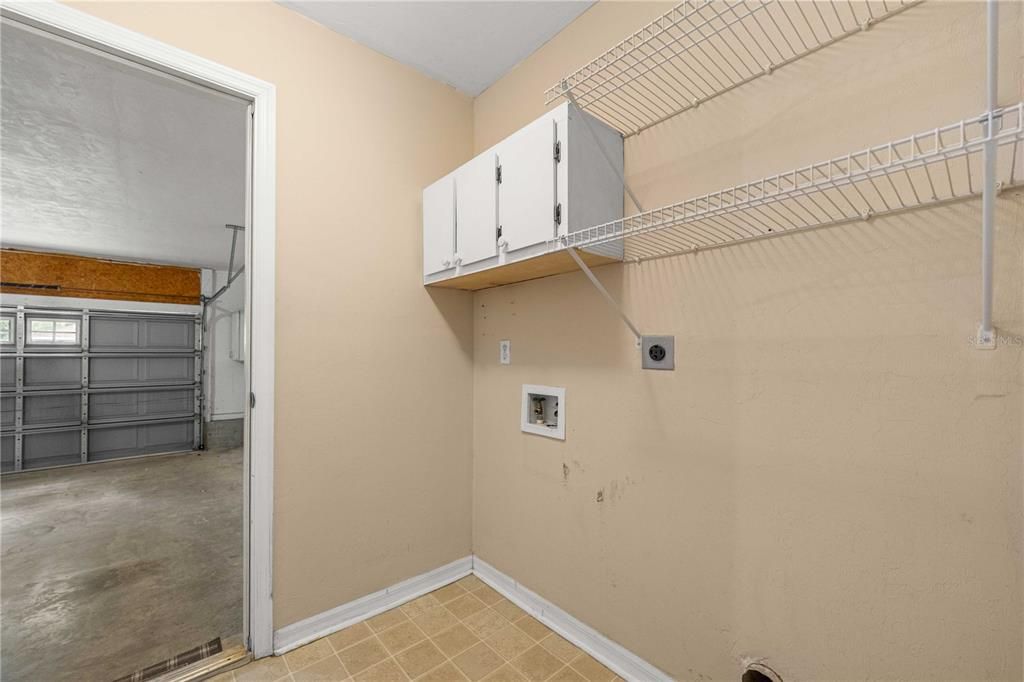 For Sale: $359,000 (4 beds, 2 baths, 1834 Square Feet)