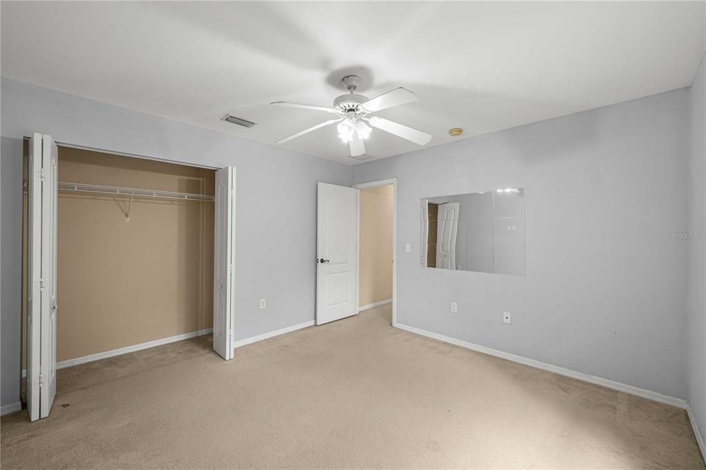 For Sale: $359,000 (4 beds, 2 baths, 1834 Square Feet)