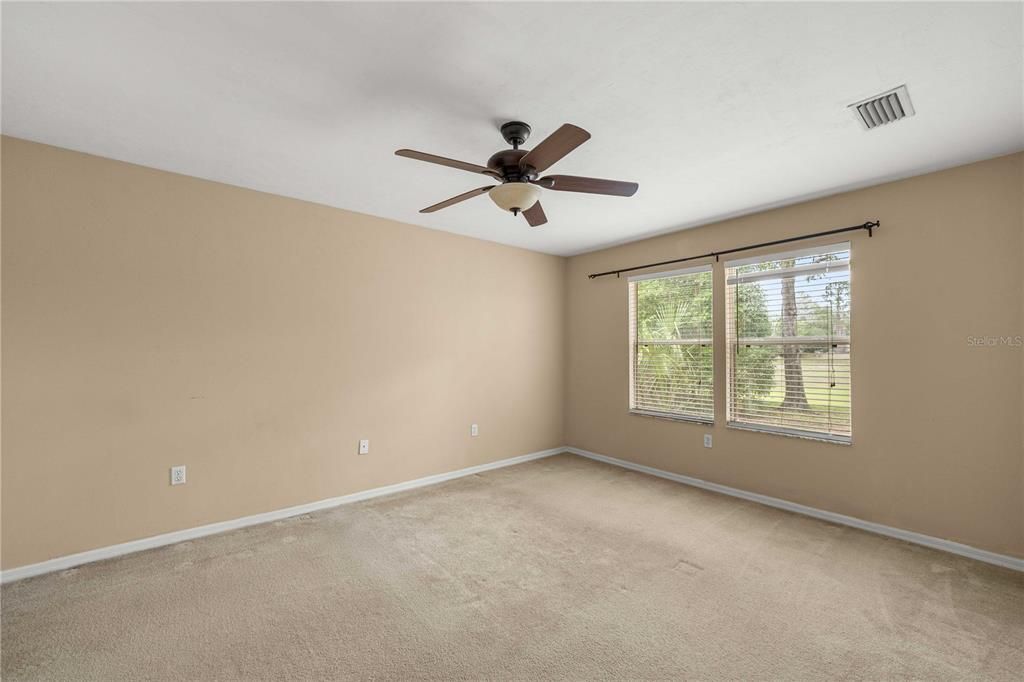 For Sale: $359,000 (4 beds, 2 baths, 1834 Square Feet)