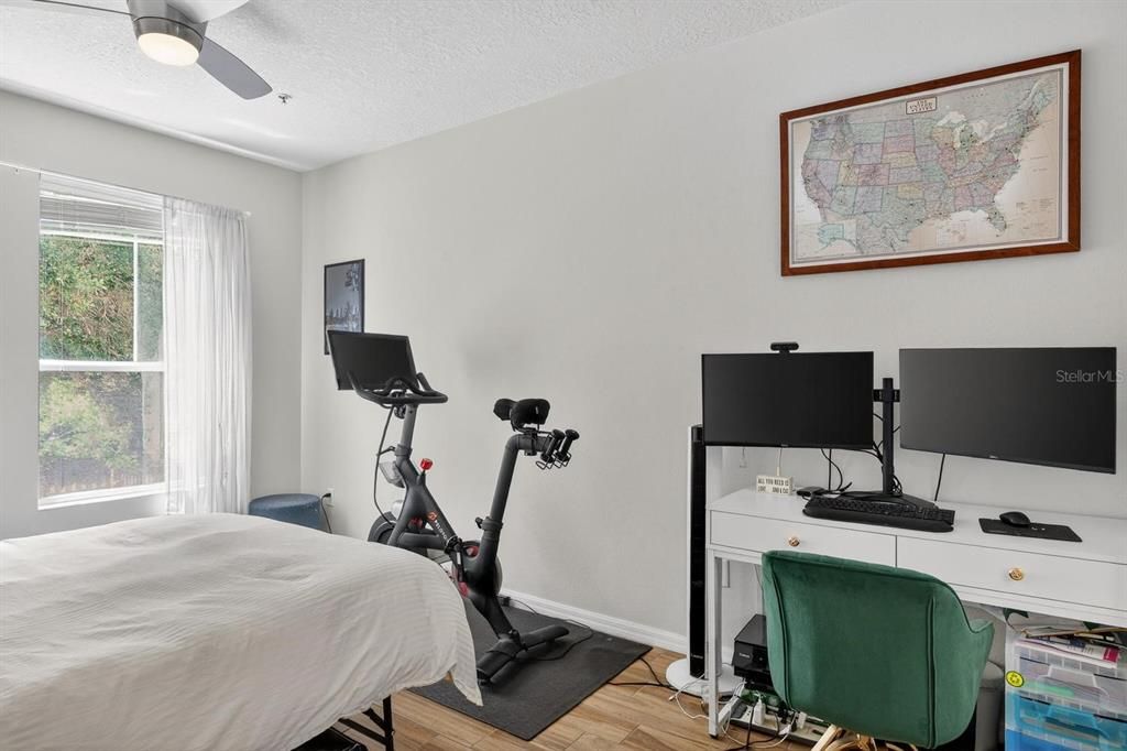 For Sale: $365,000 (2 beds, 2 baths, 1080 Square Feet)