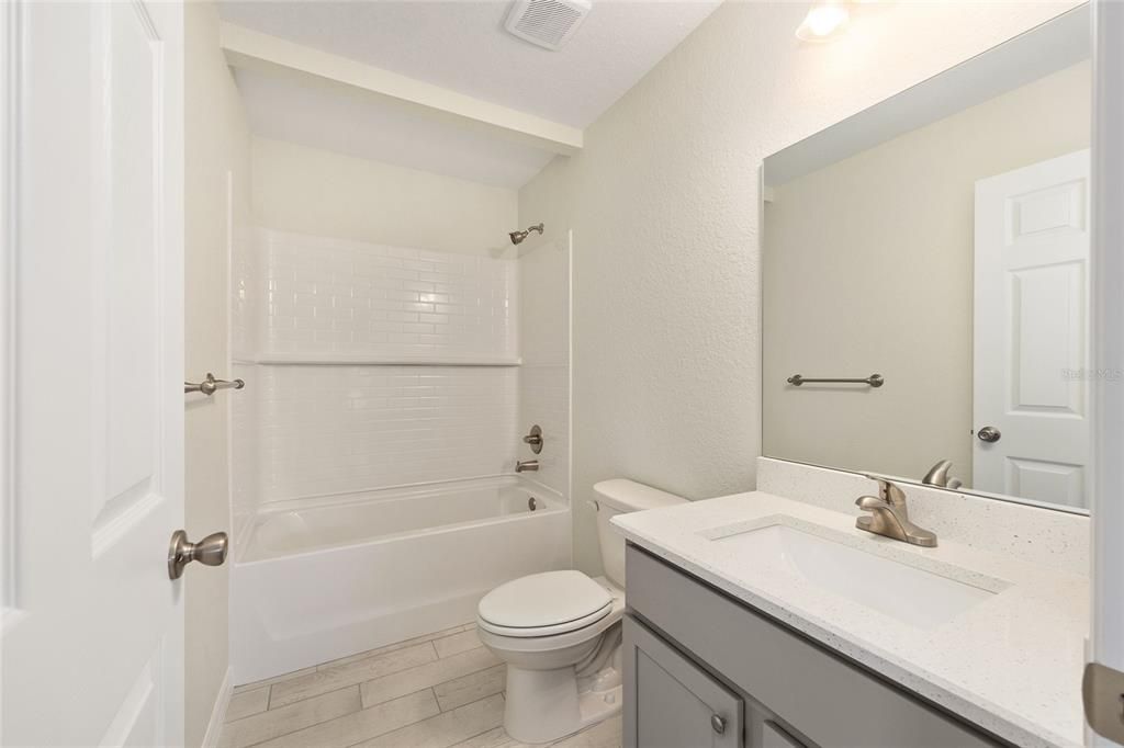 En Venta: $238,000 (3 camas, 2 baños, 1091 Pies cuadrados)