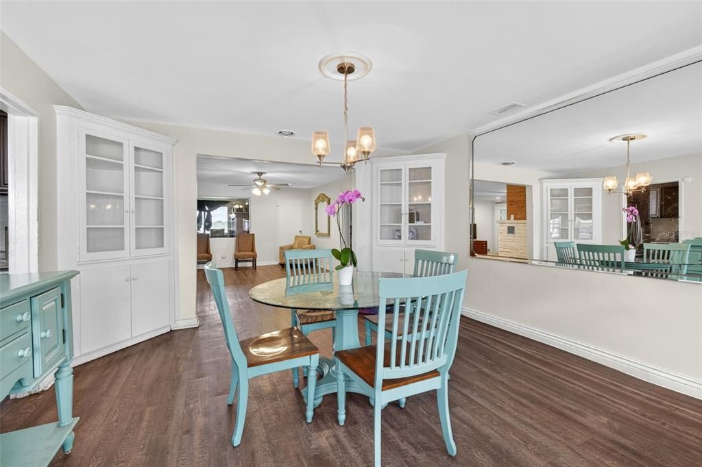 For Sale: $499,000 (5 beds, 5 baths, 3778 Square Feet)