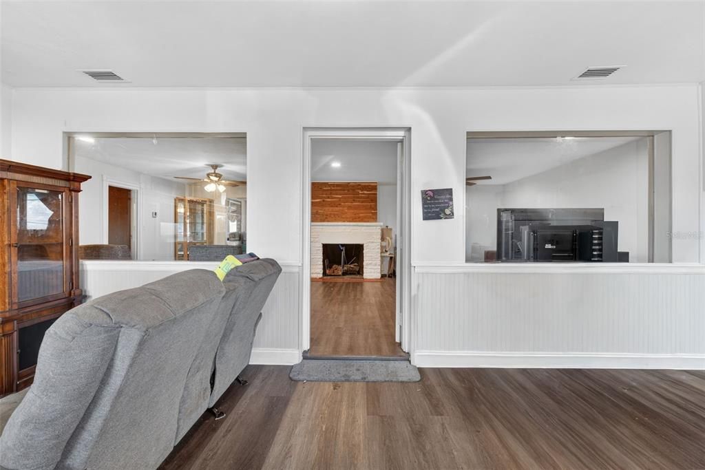 For Sale: $499,000 (5 beds, 5 baths, 3778 Square Feet)
