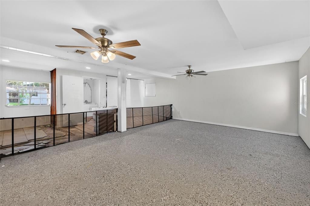 For Sale: $499,000 (5 beds, 5 baths, 3778 Square Feet)