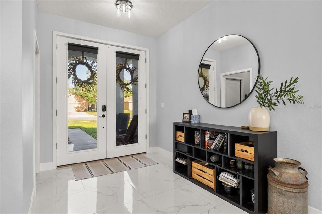 En Venta: $525,000 (4 camas, 2 baños, 2200 Pies cuadrados)