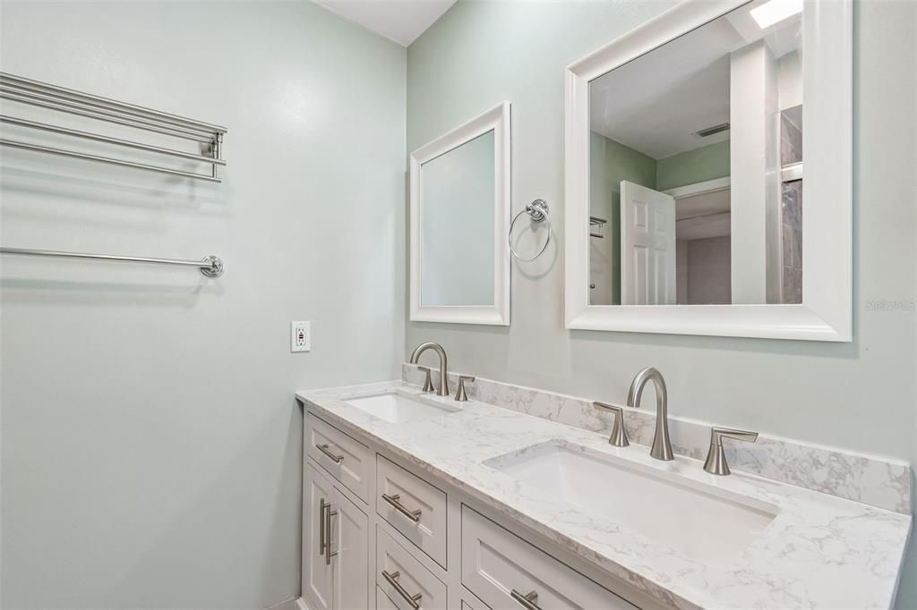 Active With Contract: $650,000 (3 beds, 2 baths, 1459 Square Feet)