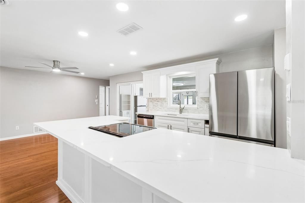 Active With Contract: $650,000 (3 beds, 2 baths, 1459 Square Feet)