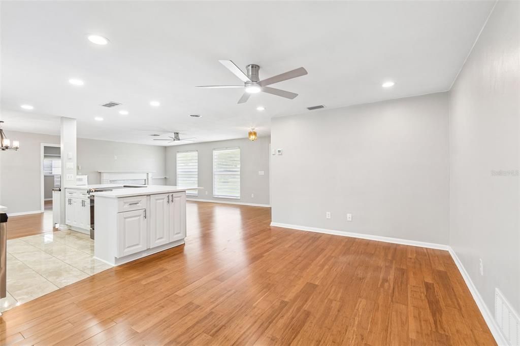Active With Contract: $650,000 (3 beds, 2 baths, 1459 Square Feet)
