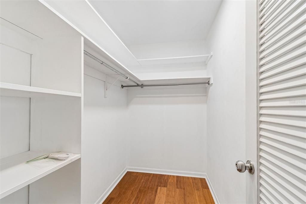 Active With Contract: $650,000 (3 beds, 2 baths, 1459 Square Feet)