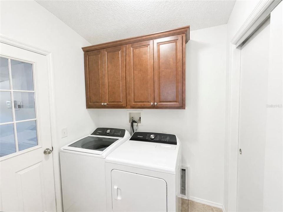 Active With Contract: $260,000 (2 beds, 2 baths, 1190 Square Feet)
