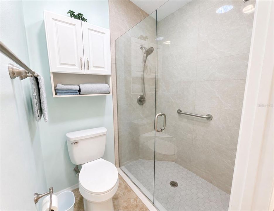 Active With Contract: $260,000 (2 beds, 2 baths, 1190 Square Feet)