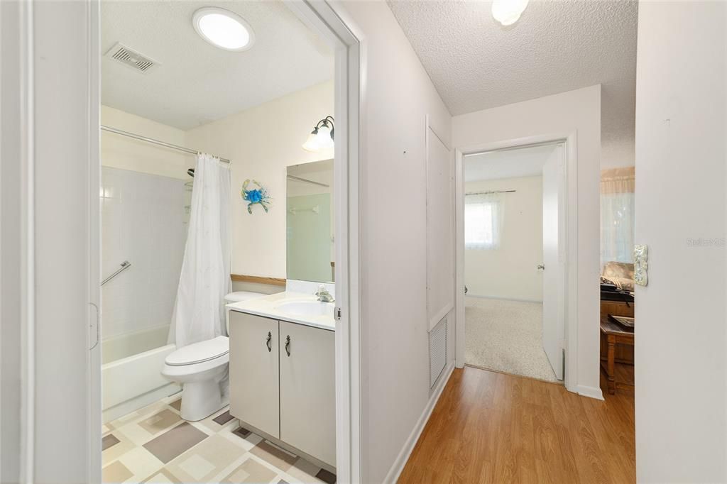 For Sale: $120,000 (2 beds, 2 baths, 1221 Square Feet)