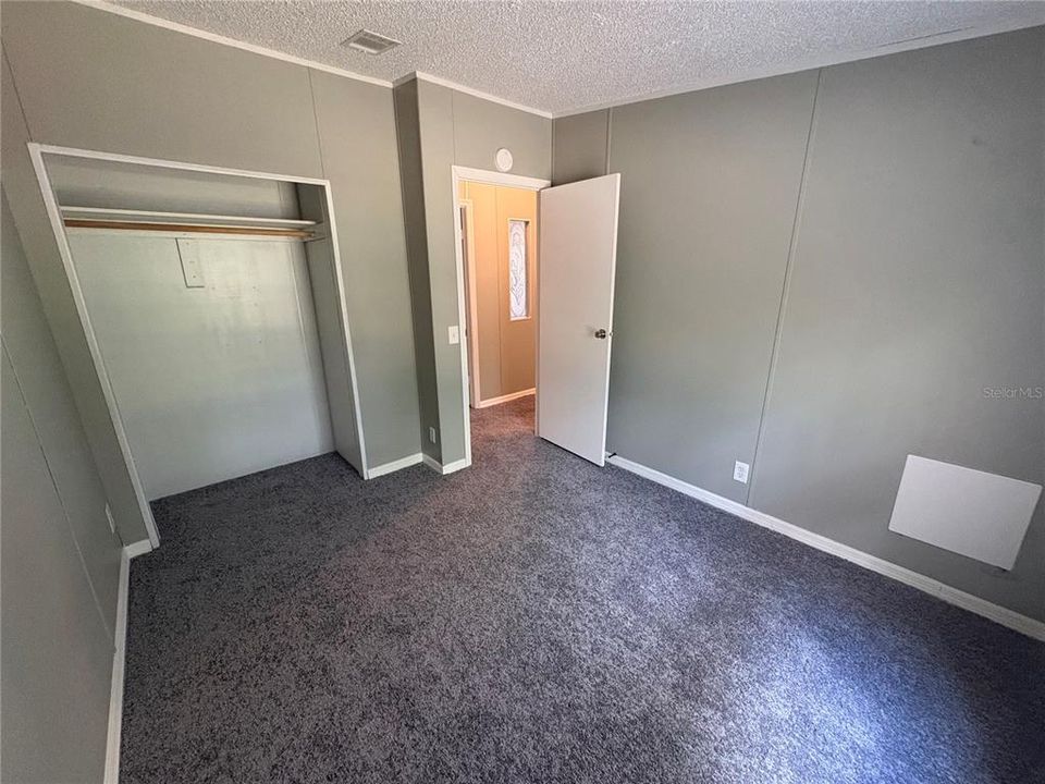 For Sale: $299,900 (3 beds, 2 baths, 1232 Square Feet)