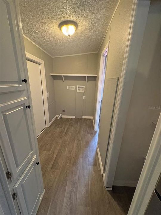 For Sale: $299,900 (3 beds, 2 baths, 1232 Square Feet)