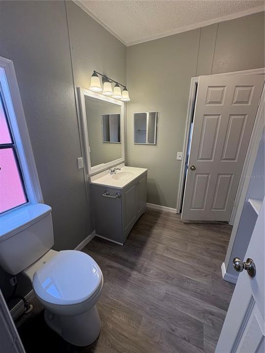 For Sale: $299,900 (3 beds, 2 baths, 1232 Square Feet)
