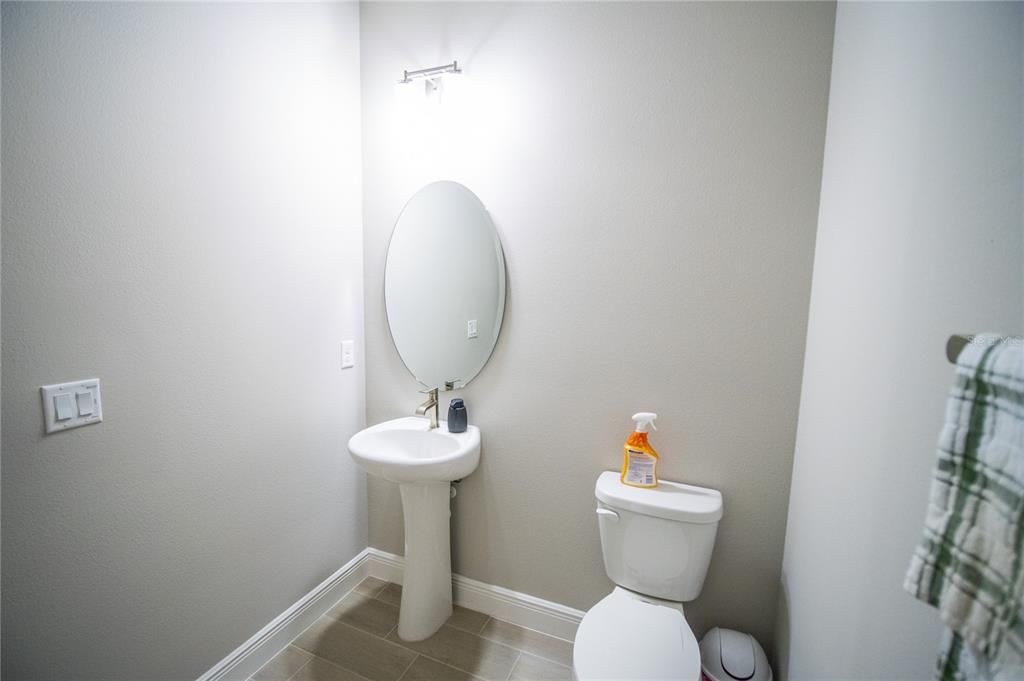 En Venta: $799,500 (4 camas, 4 baños, 3169 Pies cuadrados)