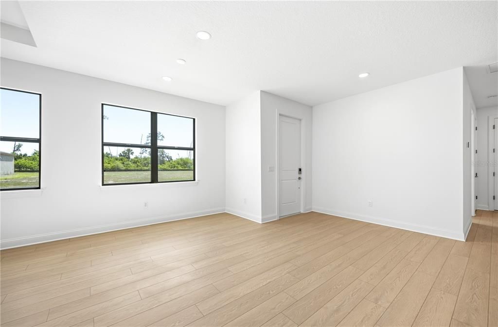 En Venta: $419,000 (3 camas, 2 baños, 1803 Pies cuadrados)