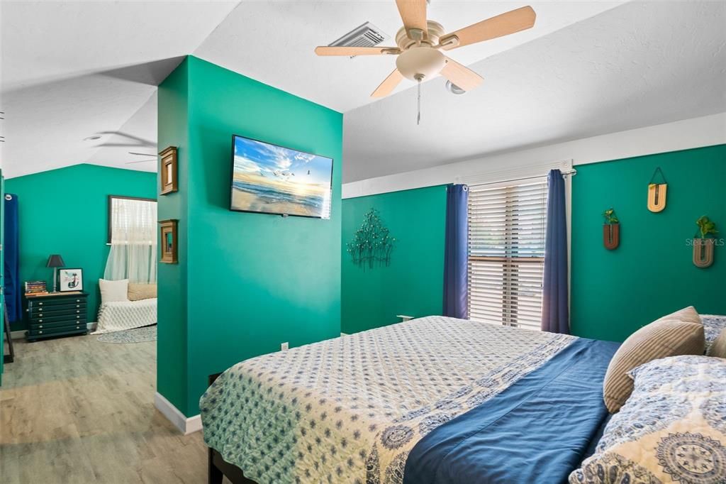 For Sale: $715,000 (4 beds, 3 baths, 2035 Square Feet)