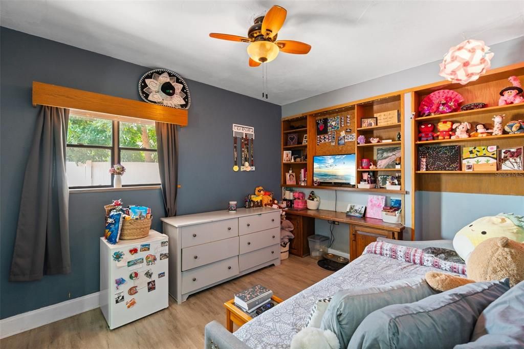 For Sale: $715,000 (4 beds, 3 baths, 2035 Square Feet)