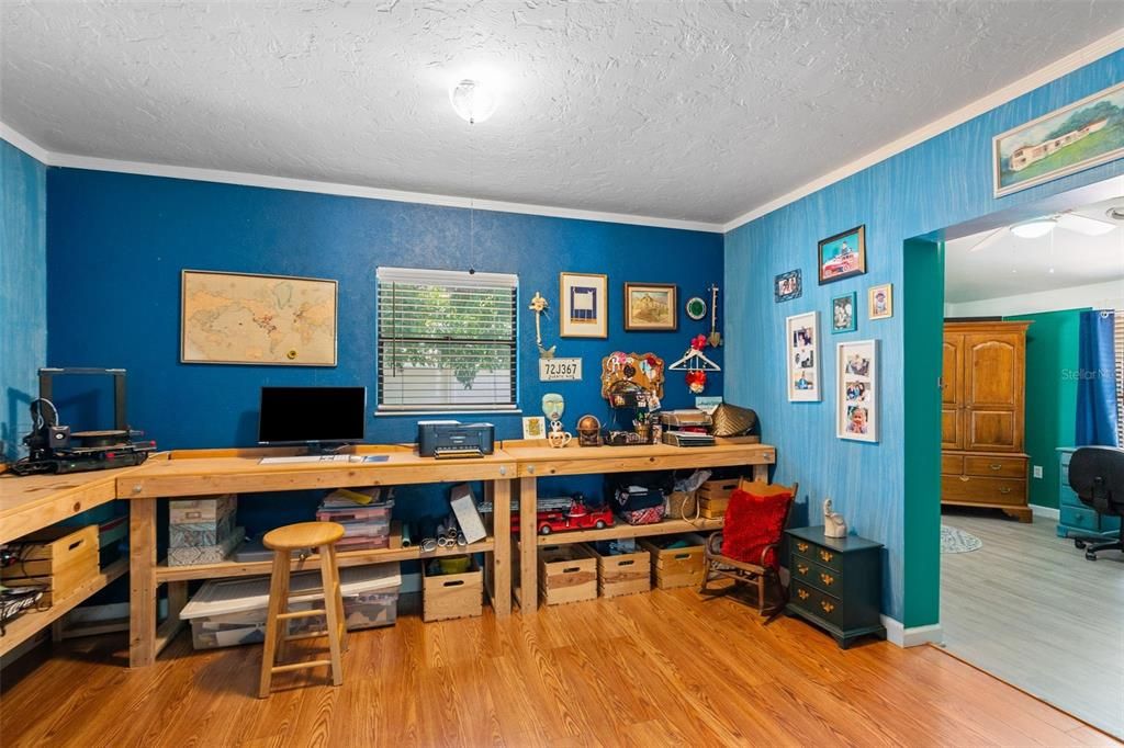 For Sale: $715,000 (4 beds, 3 baths, 2035 Square Feet)