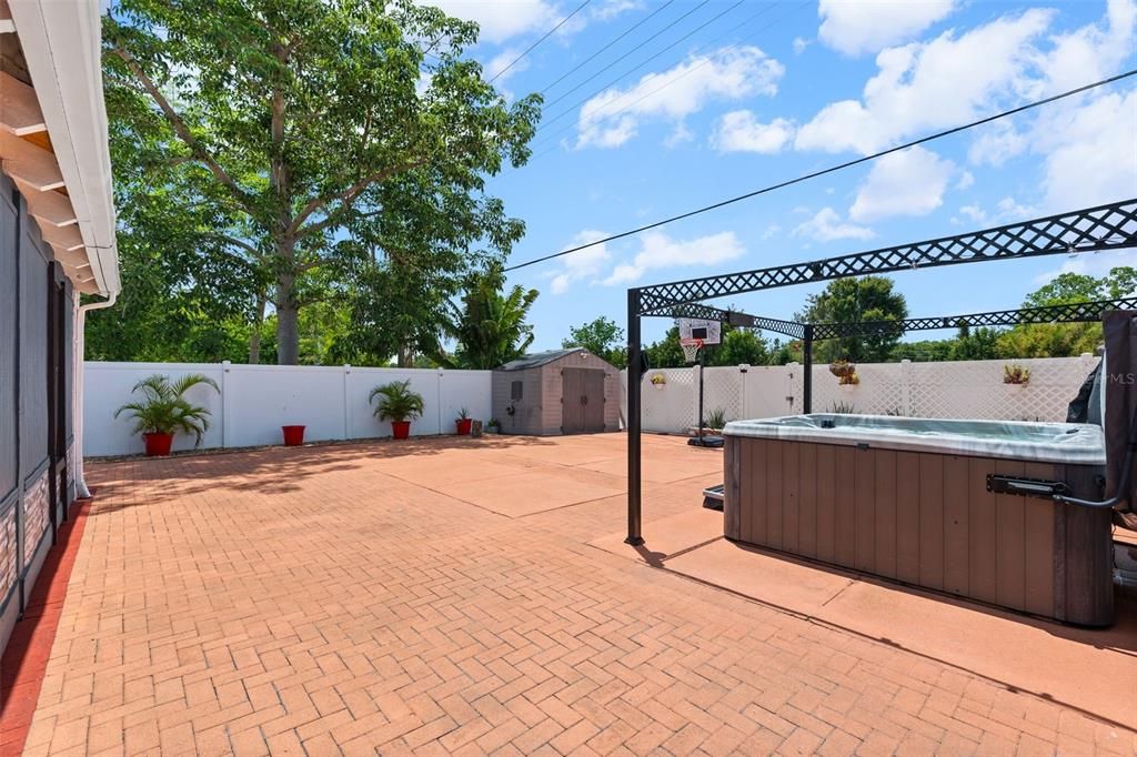 For Sale: $715,000 (4 beds, 3 baths, 2035 Square Feet)