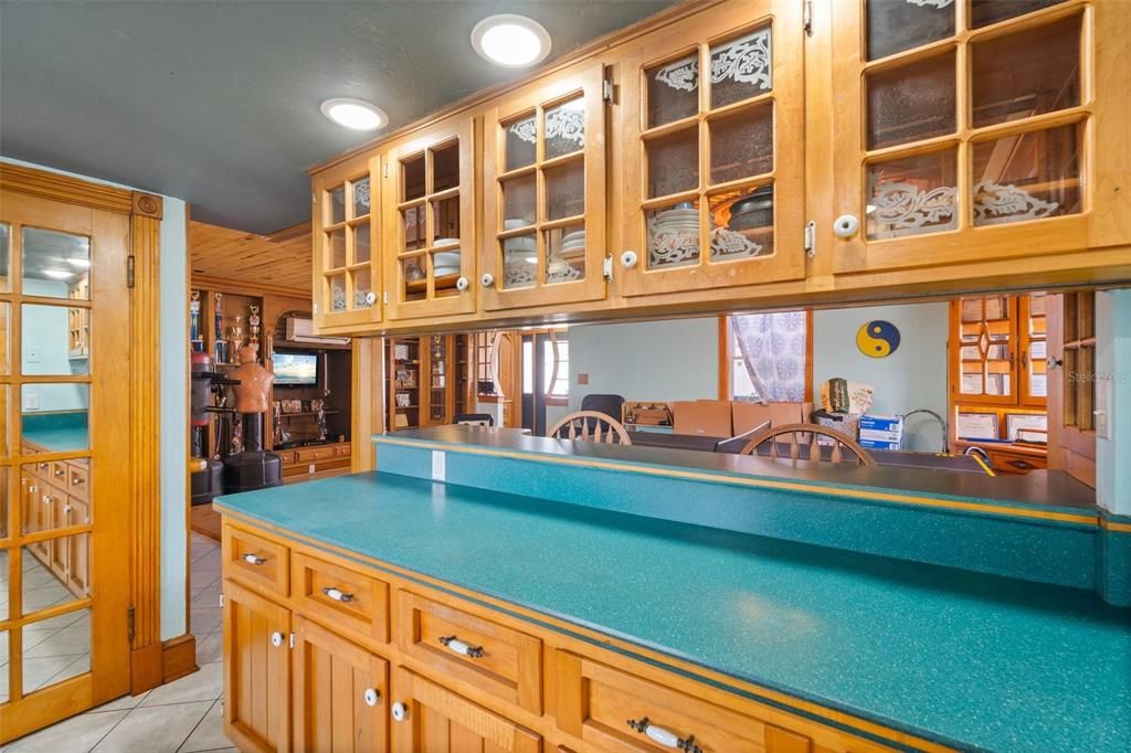 For Sale: $715,000 (4 beds, 3 baths, 2035 Square Feet)