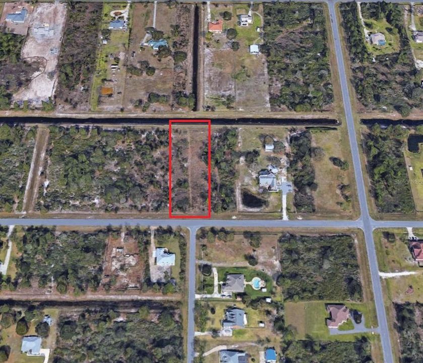 На продажу: $300,000 (2.15 acres)