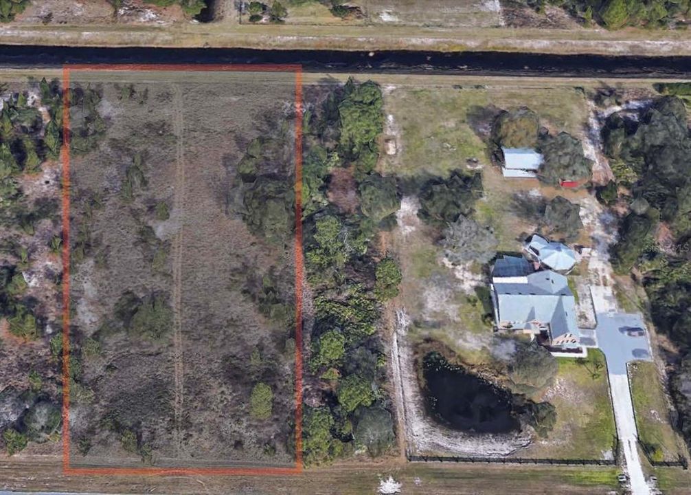 На продажу: $300,000 (2.15 acres)