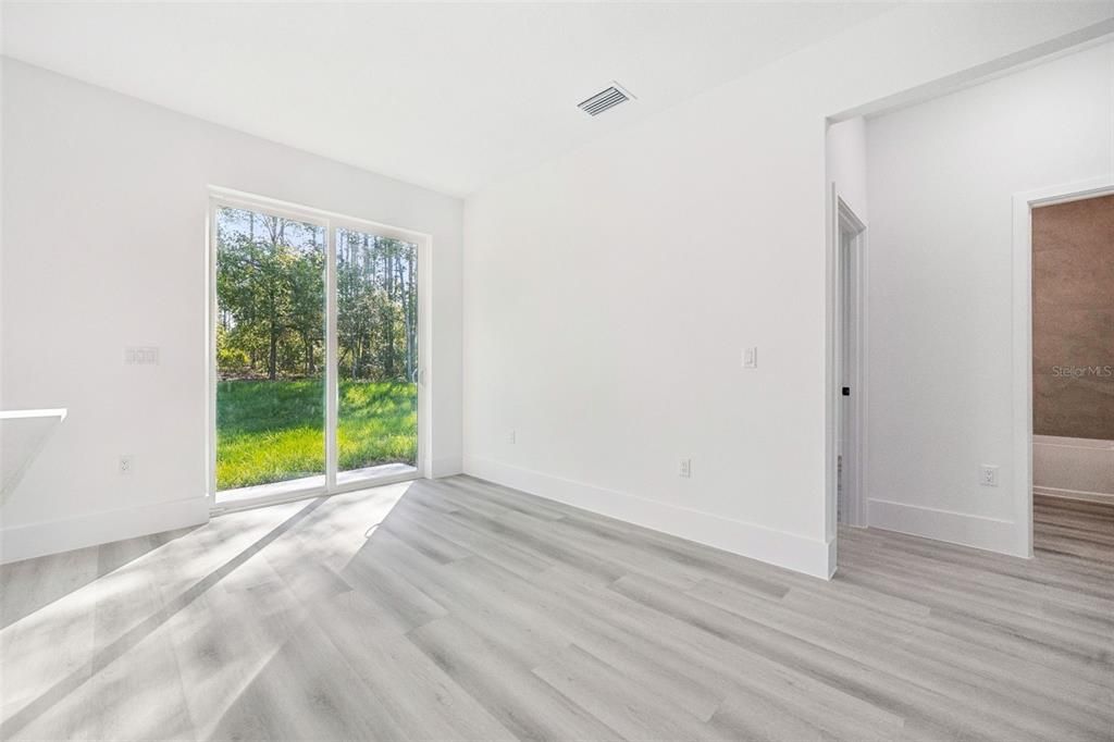 На продажу: $287,900 (4 спален, 2 ванн, 1774 Квадратных фут)