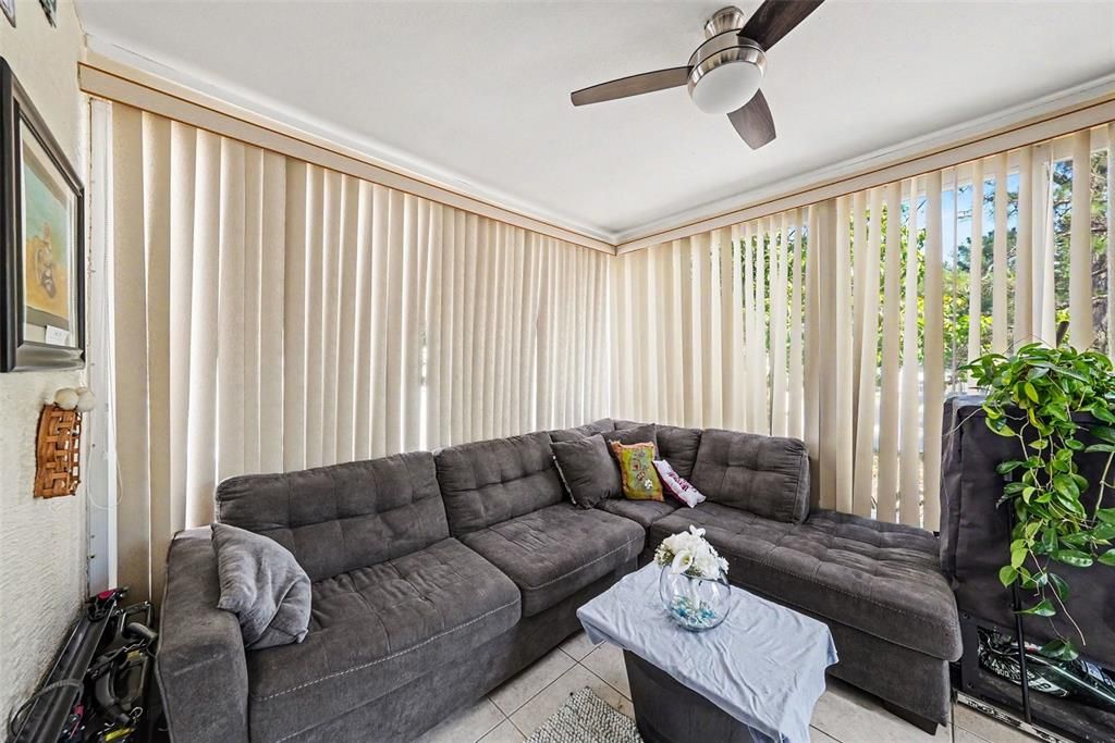 Activo con contrato: $390,000 (3 camas, 2 baños, 1603 Pies cuadrados)