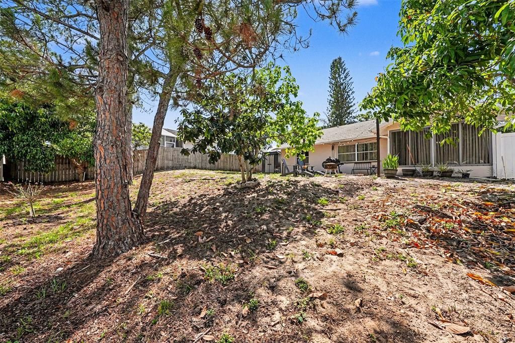 Activo con contrato: $390,000 (3 camas, 2 baños, 1603 Pies cuadrados)