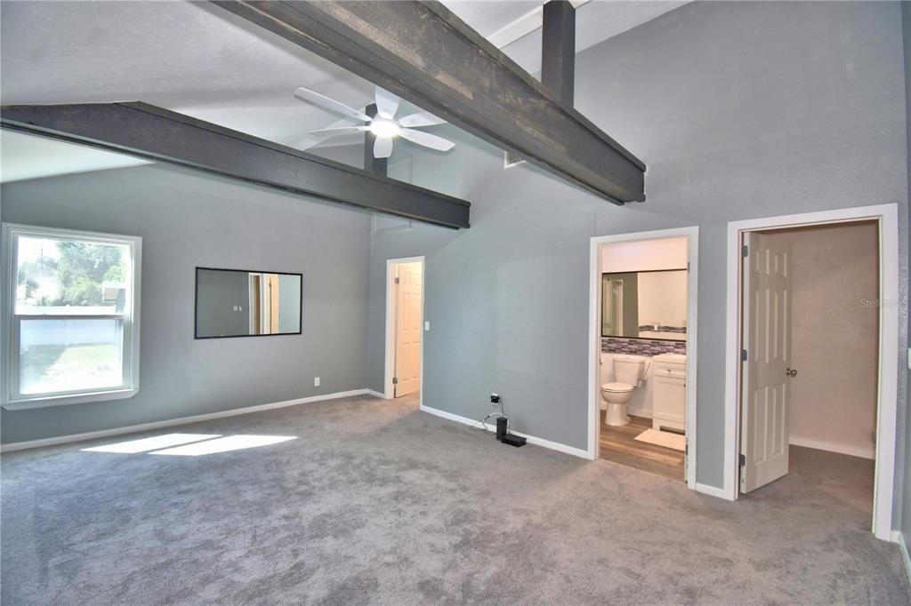 For Sale: $275,000 (0 beds, 0 baths, 1476 Square Feet)