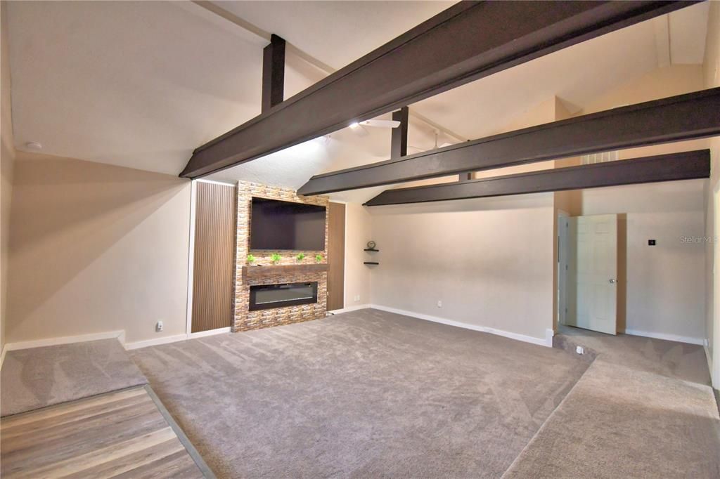 For Sale: $275,000 (0 beds, 0 baths, 1476 Square Feet)