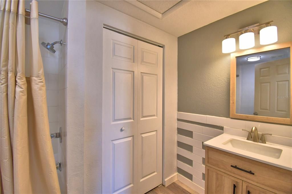 For Sale: $275,000 (0 beds, 0 baths, 1476 Square Feet)