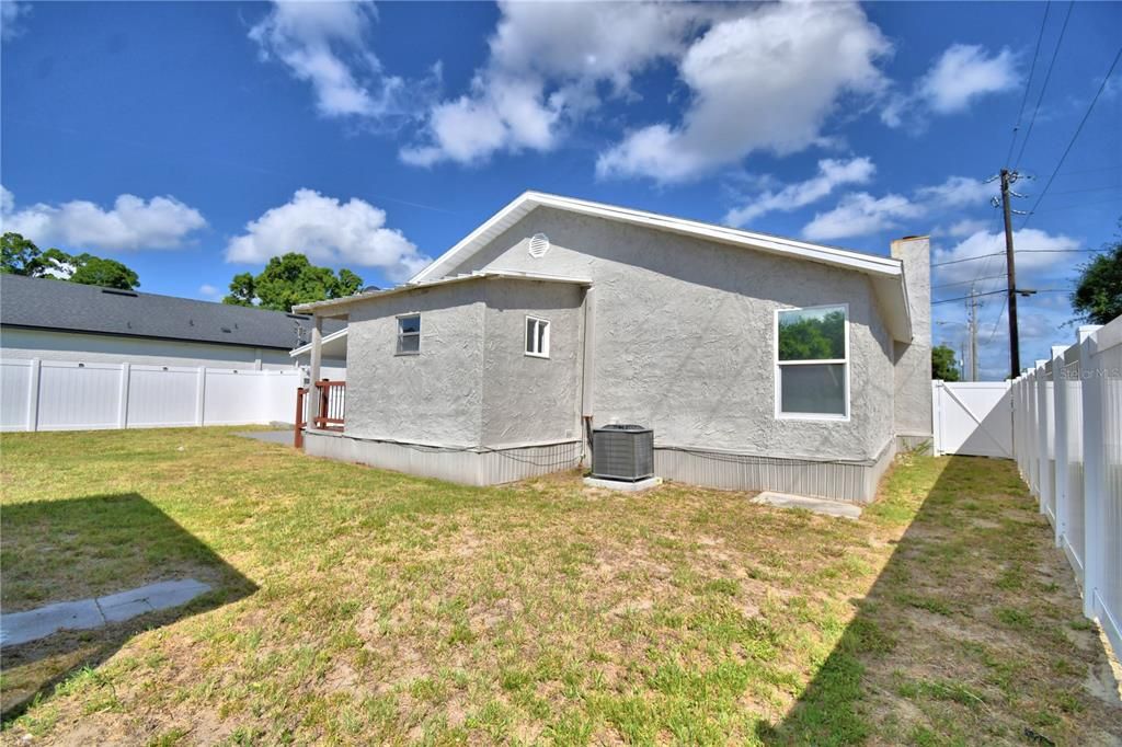 For Sale: $275,000 (0 beds, 0 baths, 1476 Square Feet)