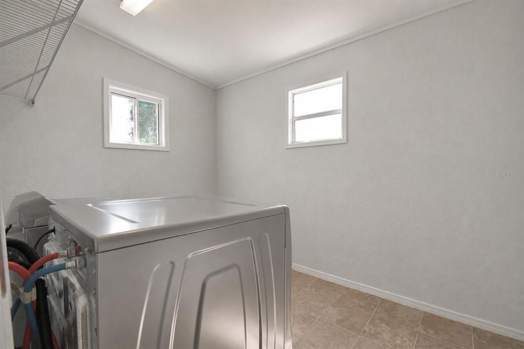 For Sale: $275,000 (0 beds, 0 baths, 1476 Square Feet)