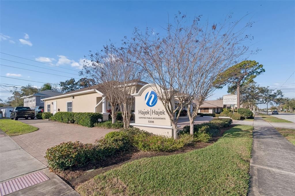 For Sale: $1,599,000 (0 beds, 0 baths, 3286 Square Feet)