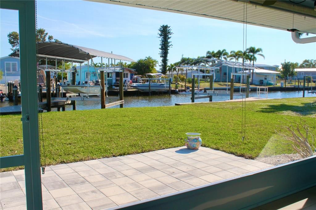 For Rent: $5,300 (2 beds, 1 baths, 841 Square Feet)