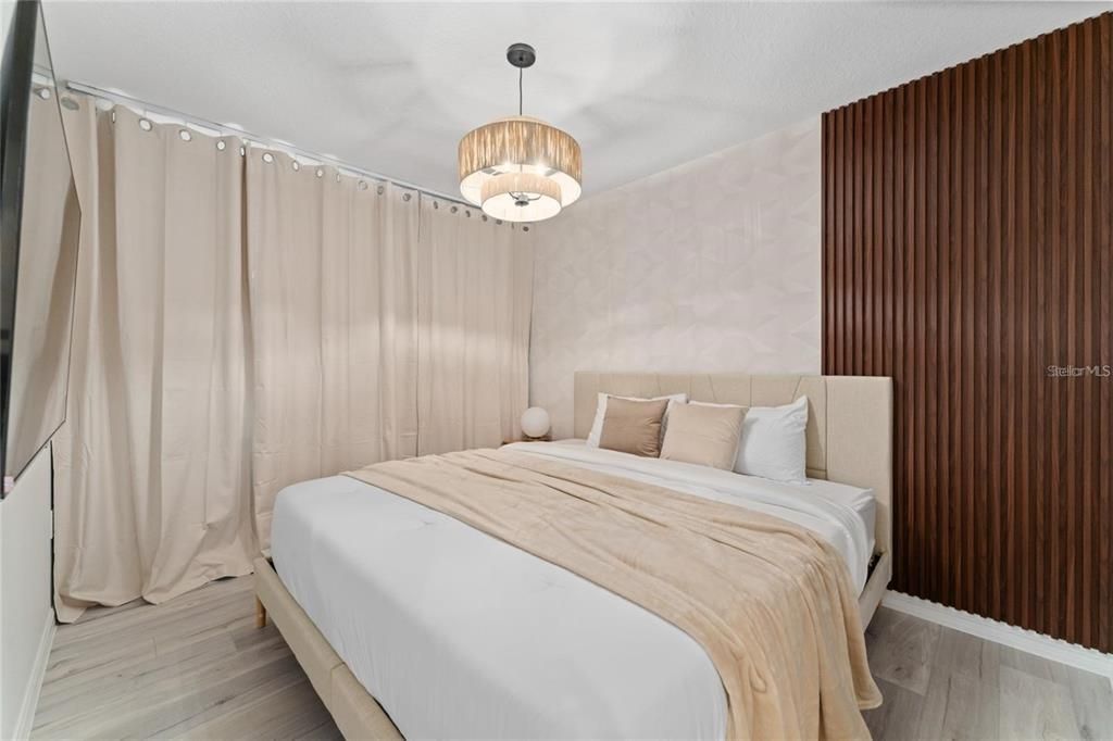 Activo con contrato: $2,700 (3 camas, 2 baños, 1359 Pies cuadrados)