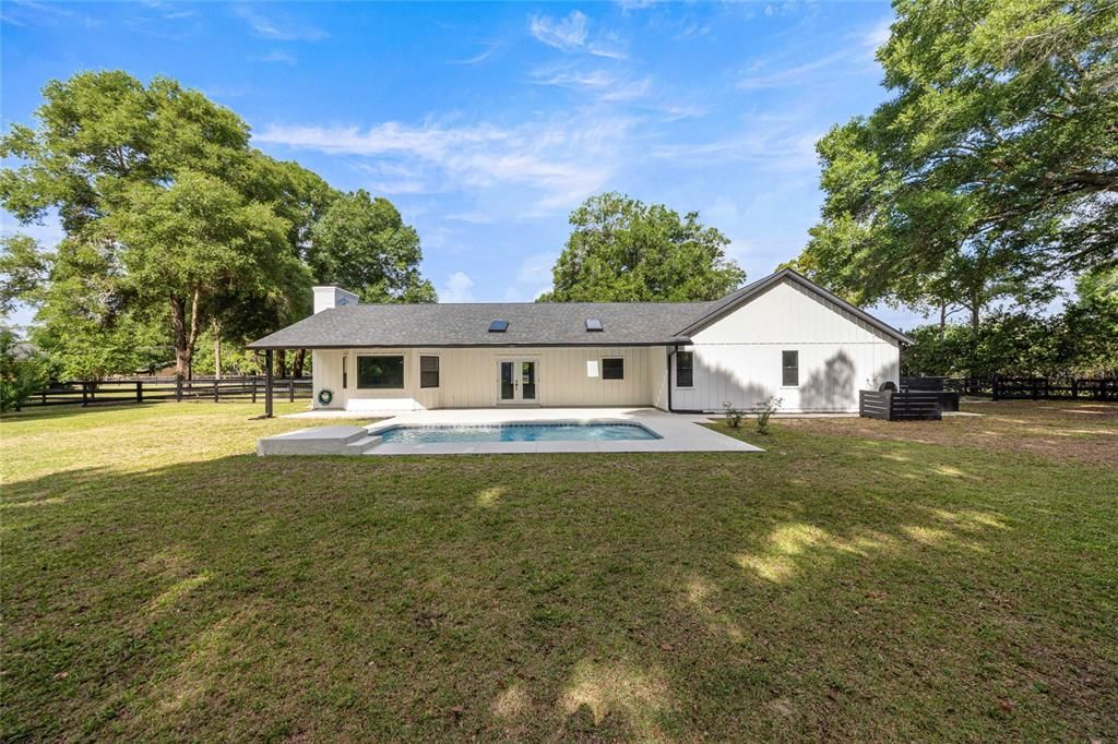 For Sale: $725,000 (4 beds, 2 baths, 2244 Square Feet)