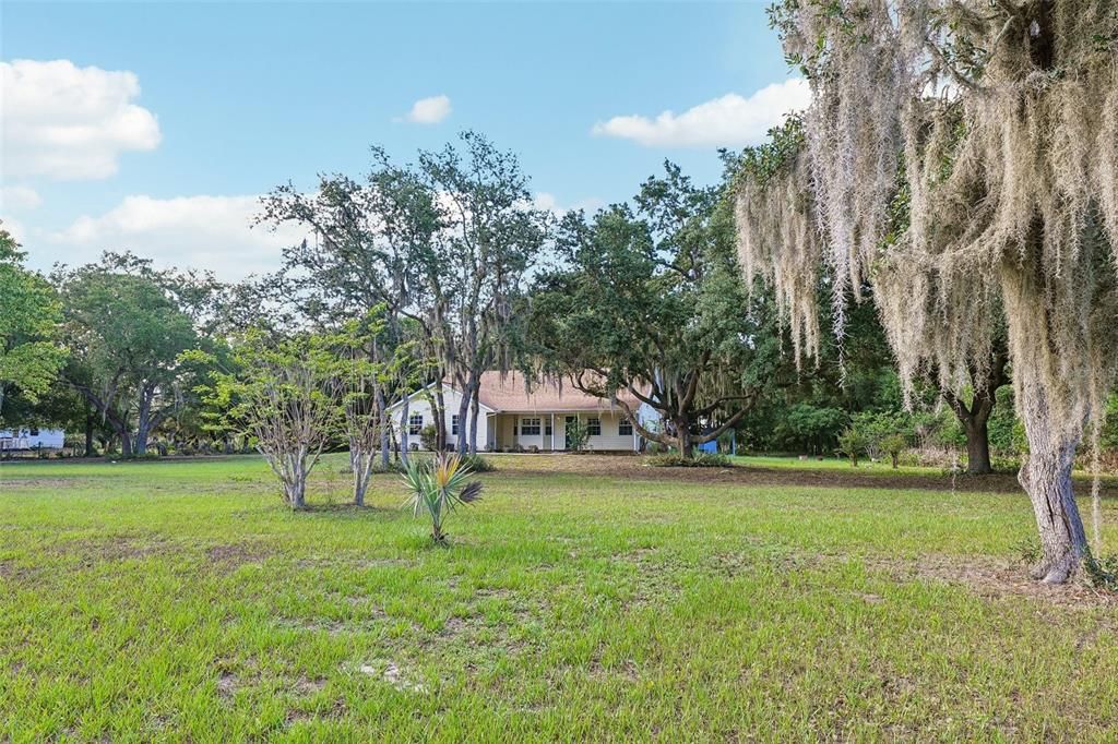 En Venta: $430,000 (3 camas, 2 baños, 2017 Pies cuadrados)