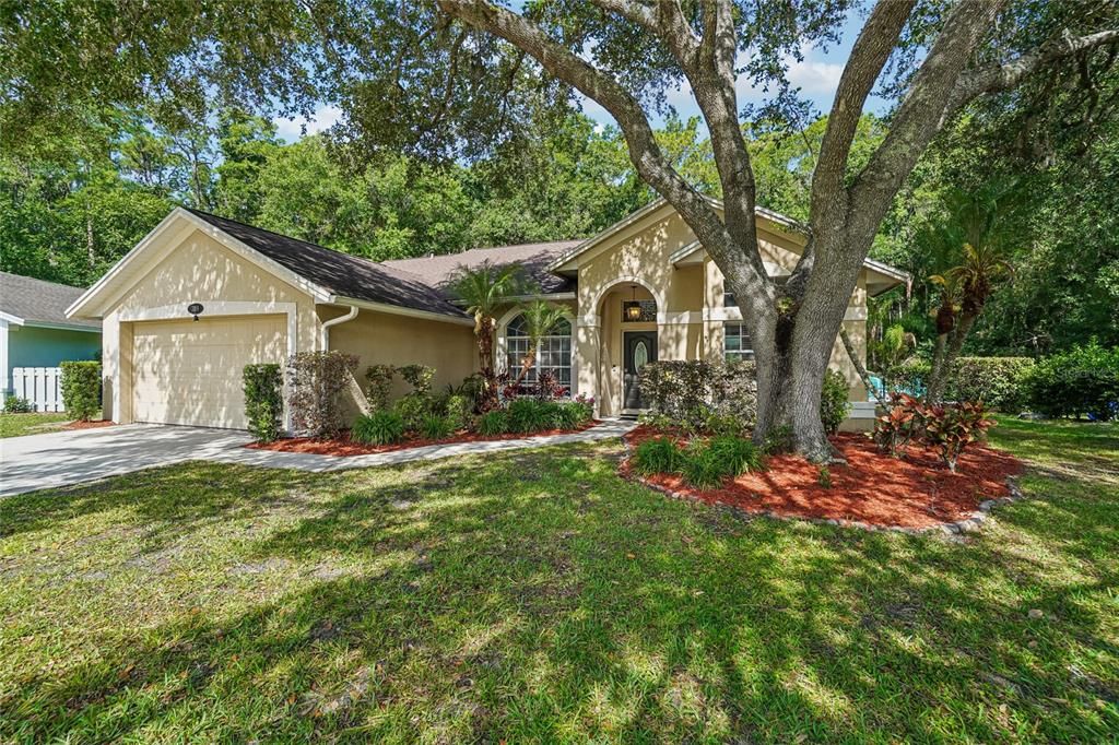 For Sale: $459,900 (3 beds, 2 baths, 1585 Square Feet)
