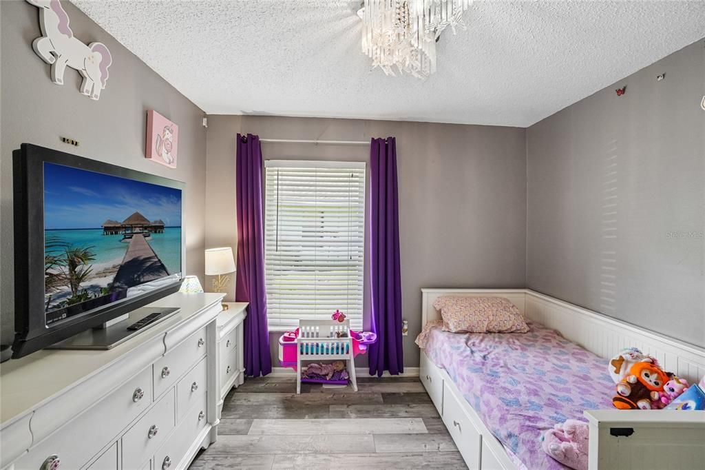 For Sale: $459,900 (3 beds, 2 baths, 1585 Square Feet)