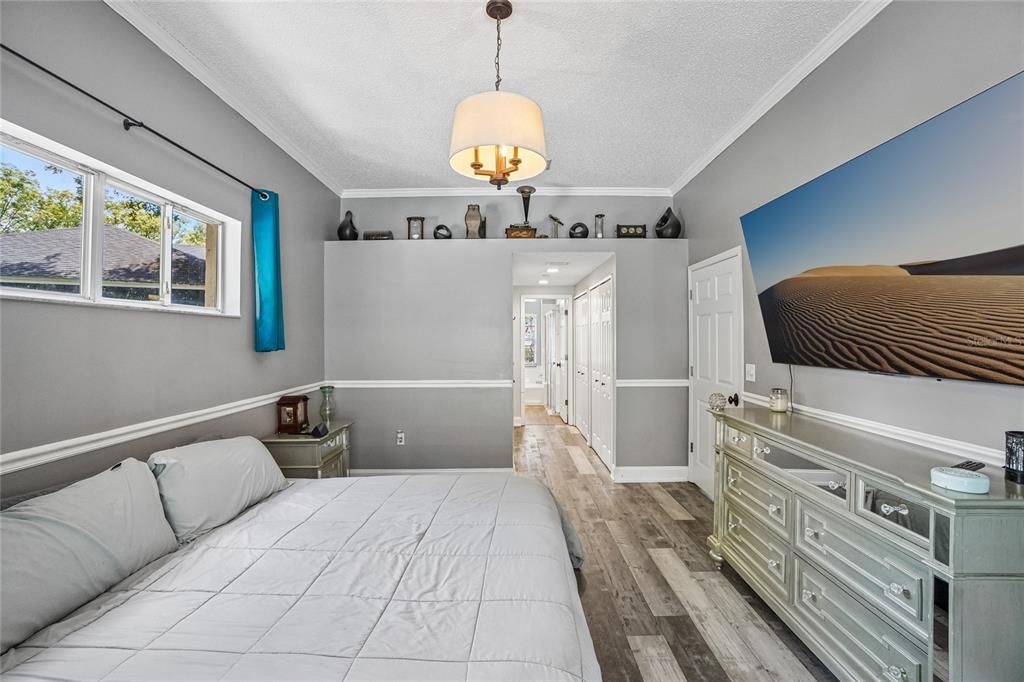 For Sale: $459,900 (3 beds, 2 baths, 1585 Square Feet)