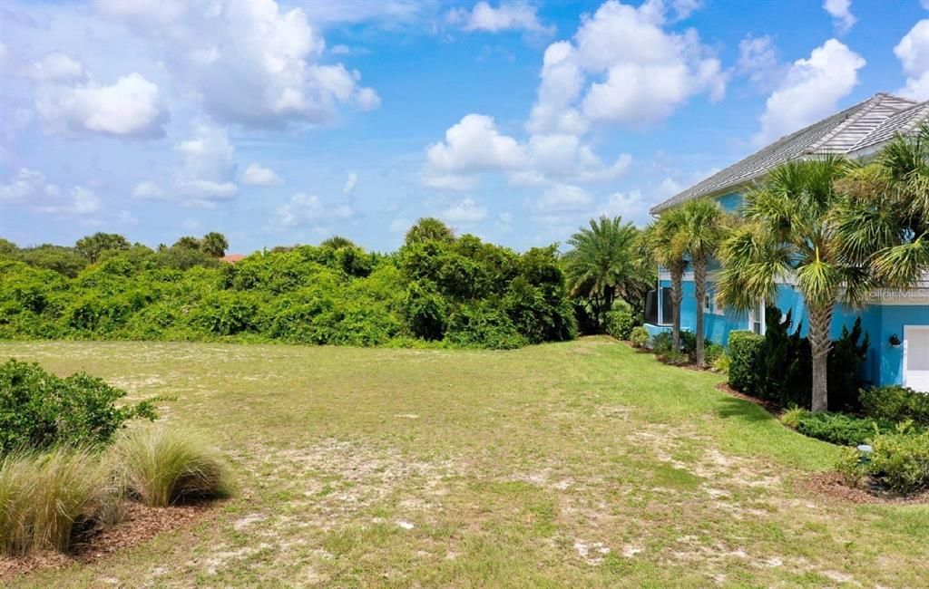 待售: $325,000 (0.12 acres)