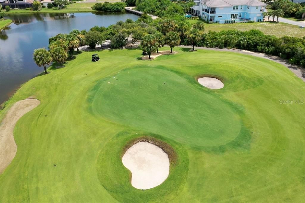 待售: $325,000 (0.12 acres)