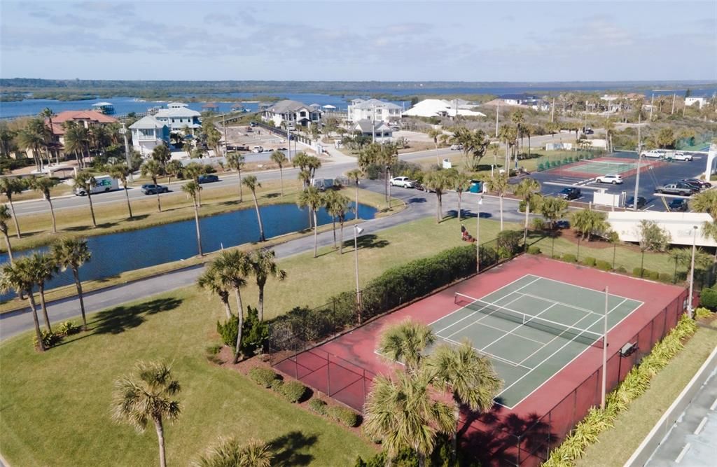 En Venta: $920,000 (3 camas, 2 baños, 1554 Pies cuadrados)